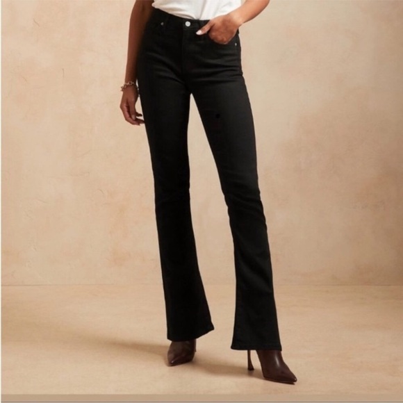 NWT! Banana Republic Black The Flare Jean - Multiple Sizes🩵 - Picture 5 of 9